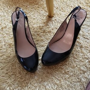 Black is Beauty. Patent Leather Platform Sling Pumps. Joan&David. Size 9.